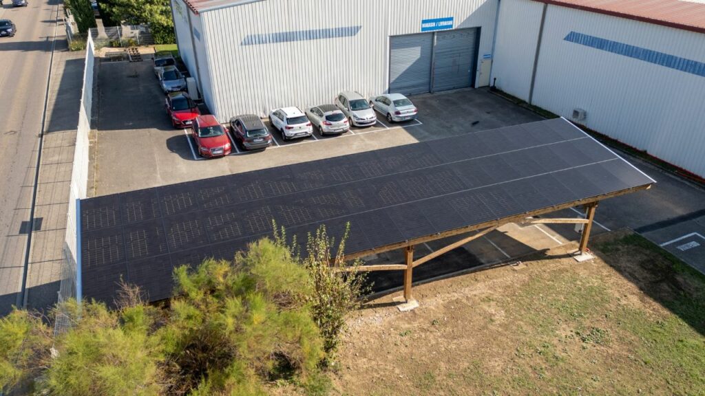 ombriere photovoltaique entreprise zevolt