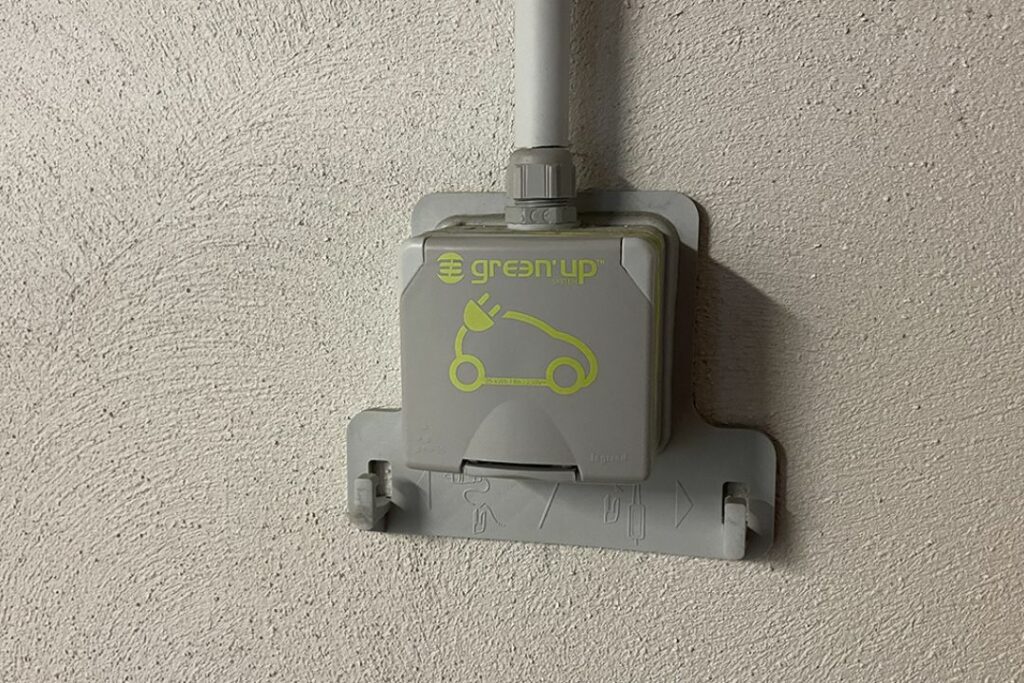 prise legrand greenup